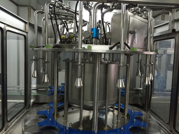 美国控制涡轮香蕉视频黄色导航在桶装水定量灌装机中的应用