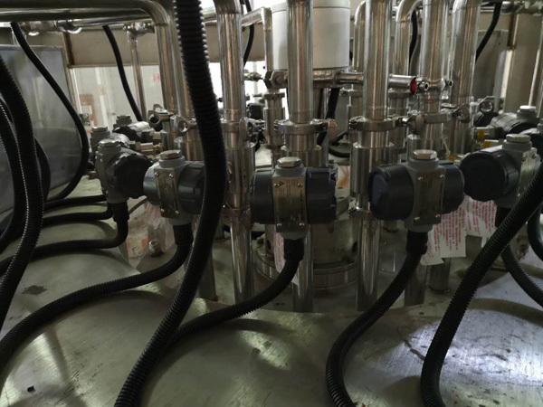 美国控制涡轮香蕉视频黄色导航在桶装水定量灌装机中的应用