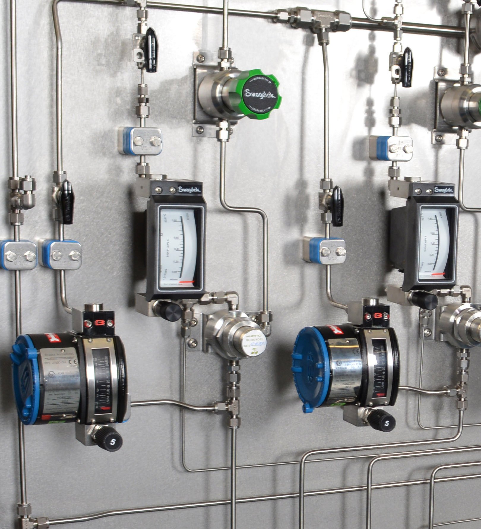 管道工程中安装气体香蕉视频黄色导航的功能