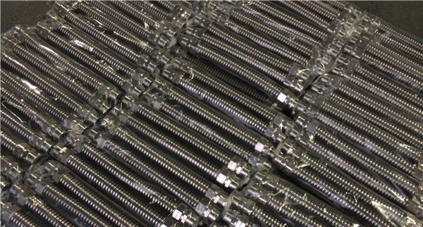 管道上气体香蕉视频黄色导航，阀门控制金属软接头问题